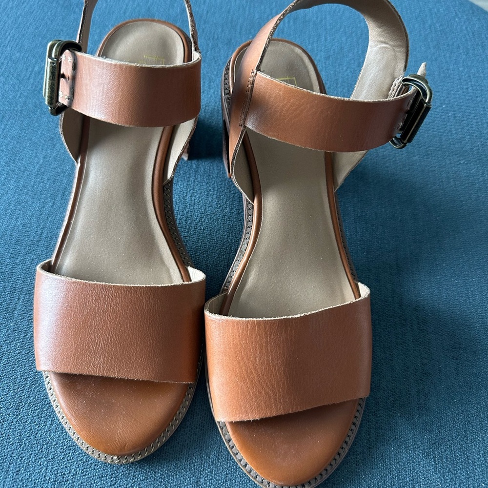 Size 7 Franco Sarto light brown sandals